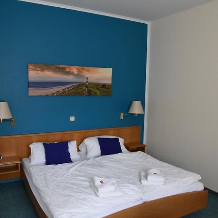 Hotel Zum Gesundbrunnen Бад-Цвишенан Экстерьер фото